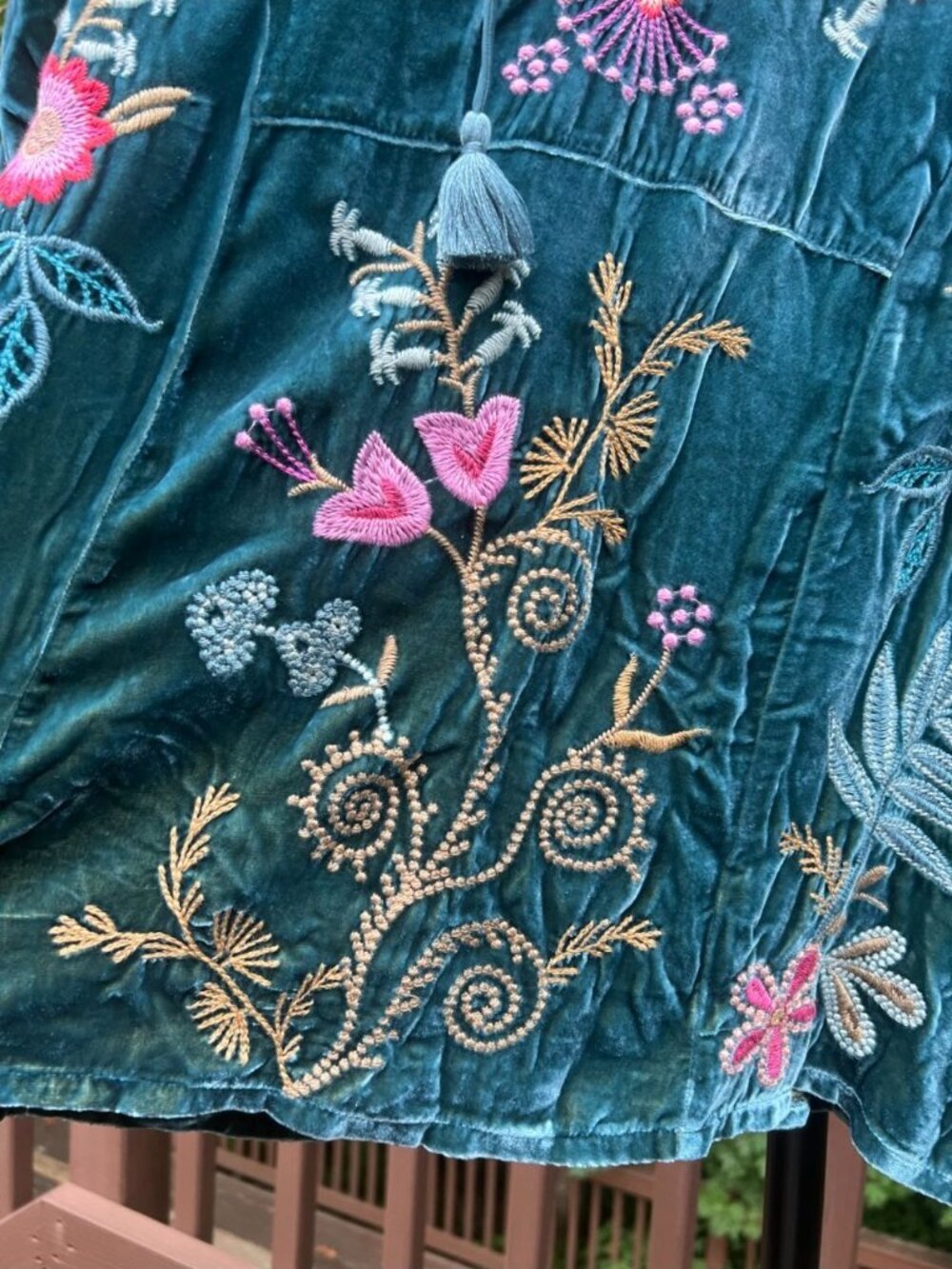 NWOT Johnny Was Silk Blend Velvet Floral Embroidered Tunic Blouse Green Size M - Picture 10 of 16